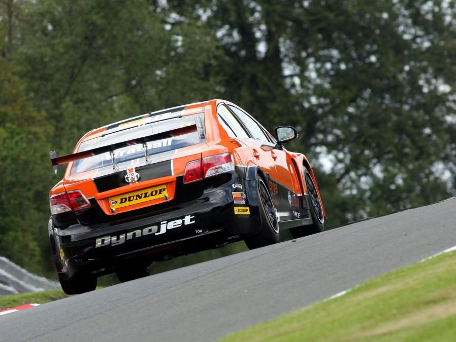  Toyota Avensis Sedan BTCC 2010 года  (фото 6 из 12)